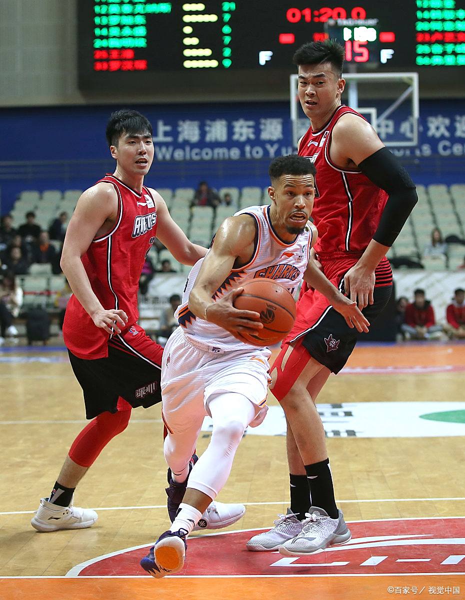 KAIYUN SPORTS-关于里昂发布备战花絮，加时末段更衣室发声，CBA季后赛任务艰巨，医务组通报恢复的信息