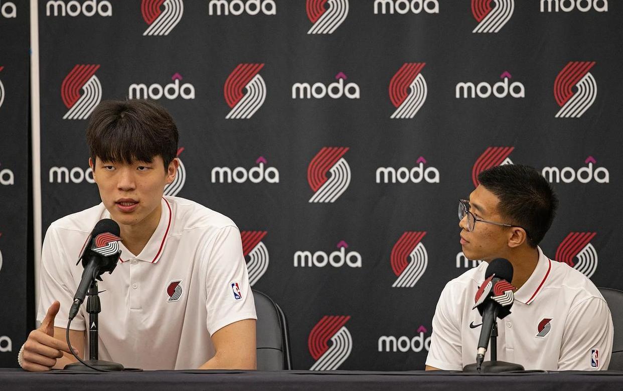 开云体育中国官网-马赛训练开放日；国际比赛日造点机会引欢呼；NBA季后赛在即；细节决定成败的简单介绍