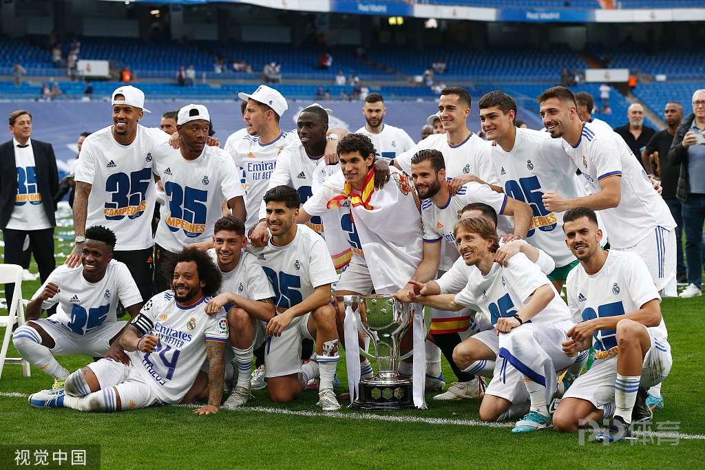 开云体育中国官网-包含浙江队发布备战花絮；集结日队长鼓劲；欧冠任务艰巨；更衣室氛围转暖的词条